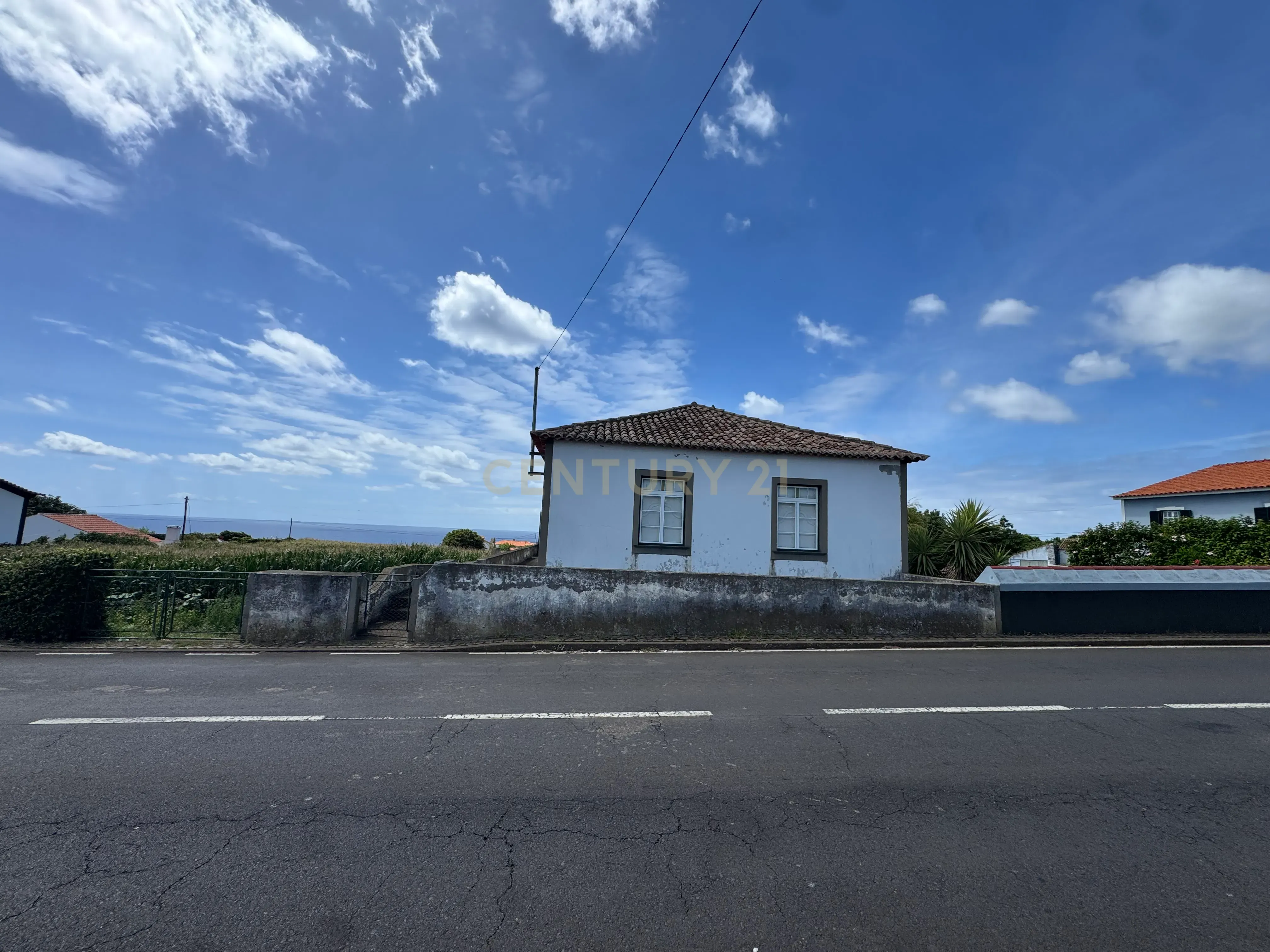 Fotografia 2 de Casa para Recuperar em São Bartolomeu de Regatos, Angra do Heroísmo