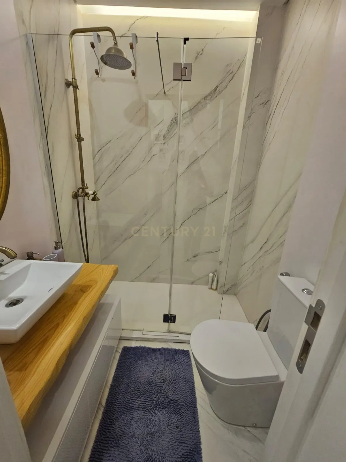 Apartamento T3 Renovado em São Domingos de Benfica – Conforto e Funcionalidade - Image 3