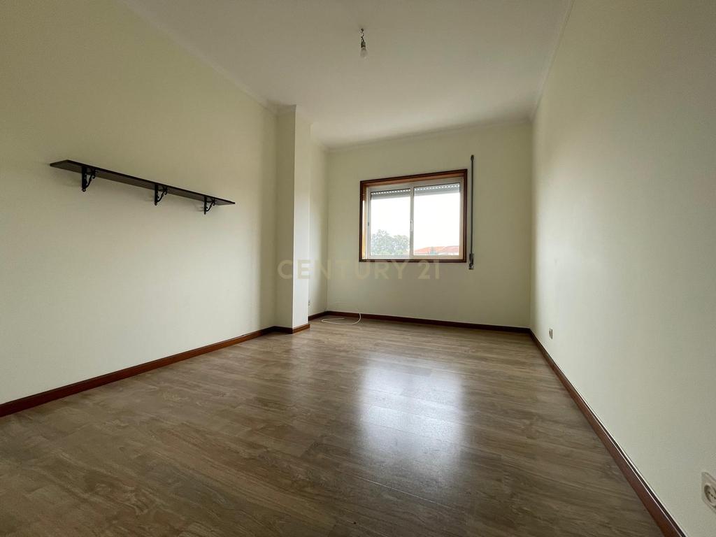 T3 com lugar de garagem ao Parque Municipal da Lavandeira - Image 10