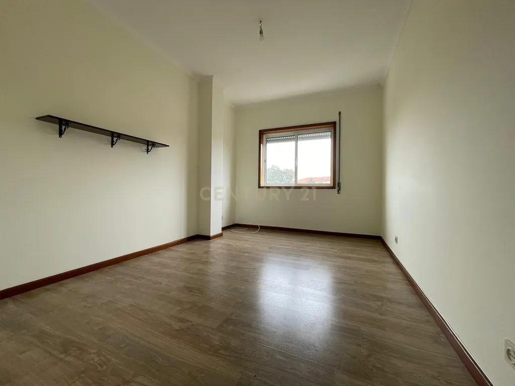 T3 com lugar de garagem ao Parque Municipal da Lavandeira - Image 10