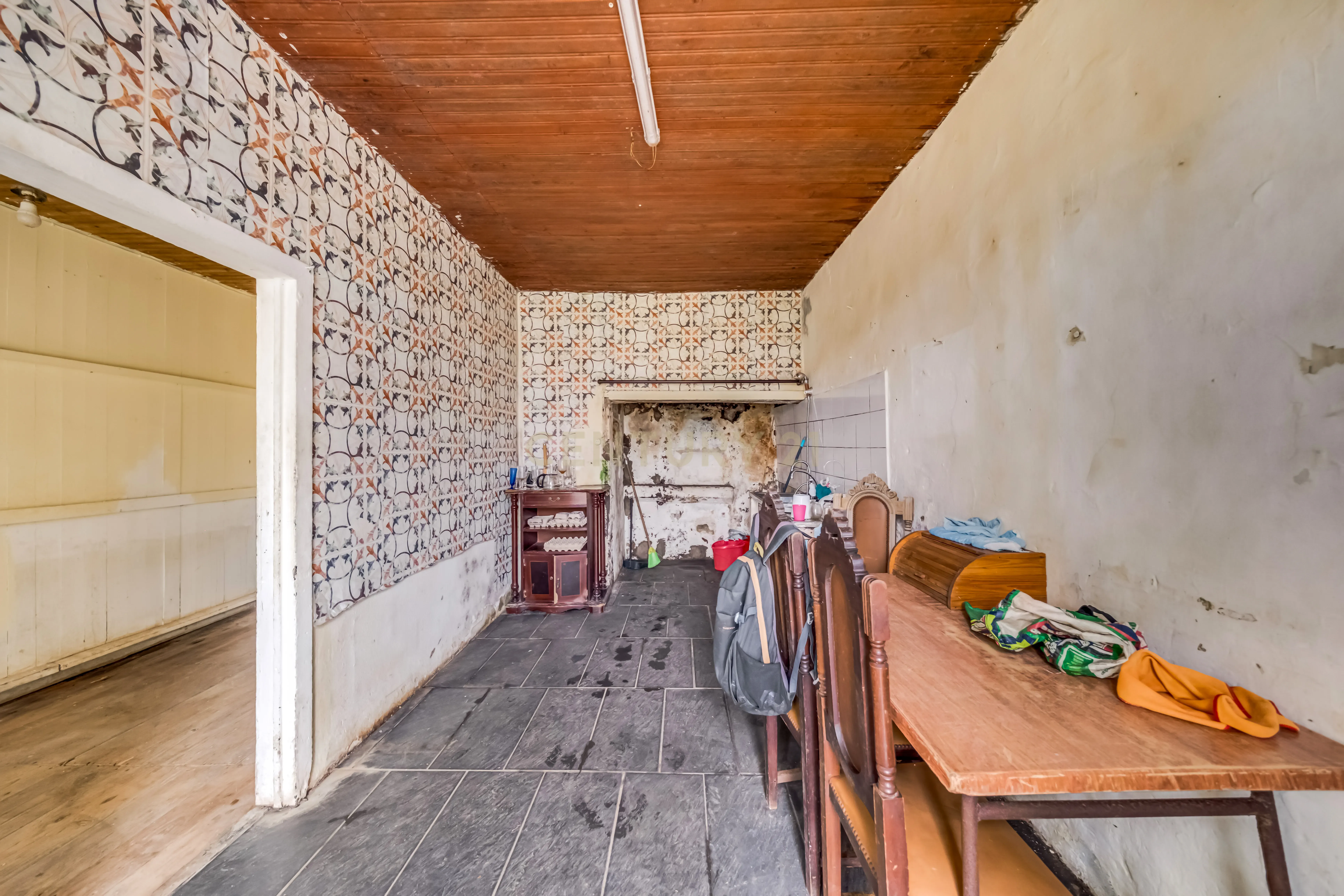 Fotografia 11 de Moradia para Remodelar com Terreno | Vila do Porto Judeu