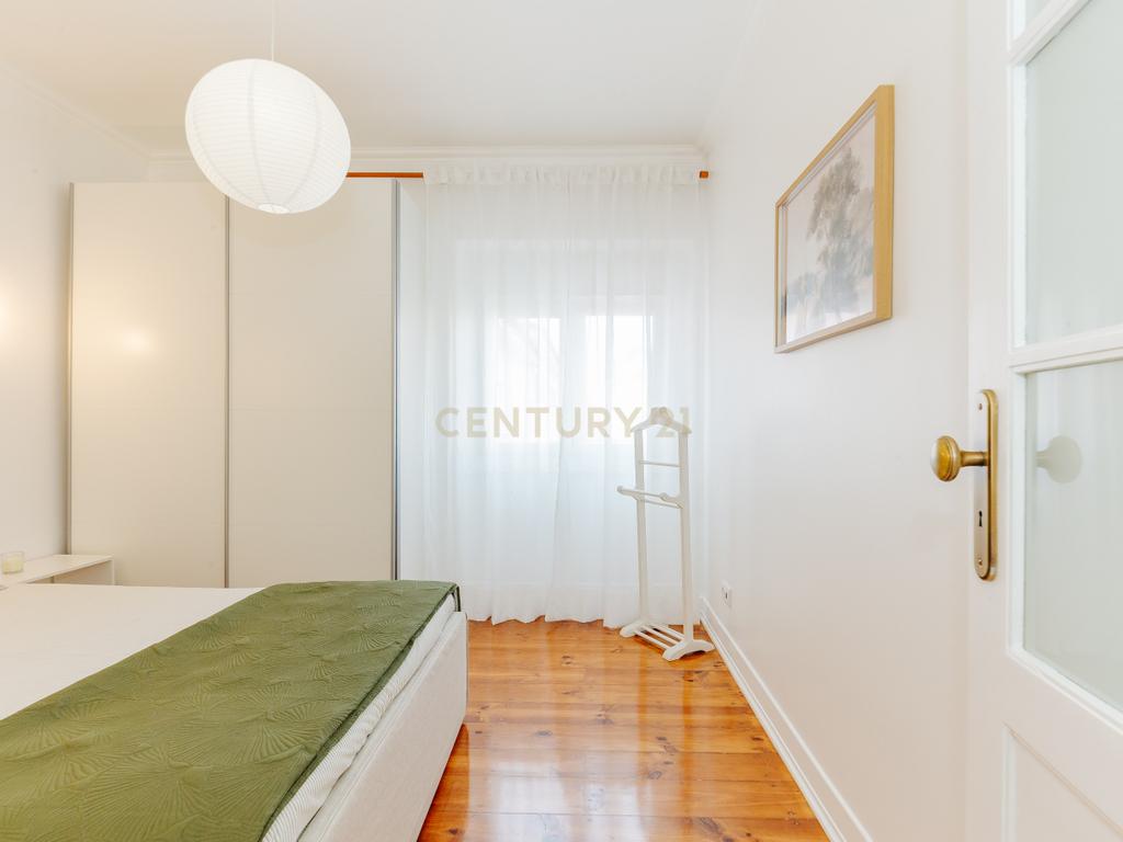 Apartamento T3+1 para Arrendar na Av de Roma completamente Mobilado I Equipado e com utensílios - Image 18