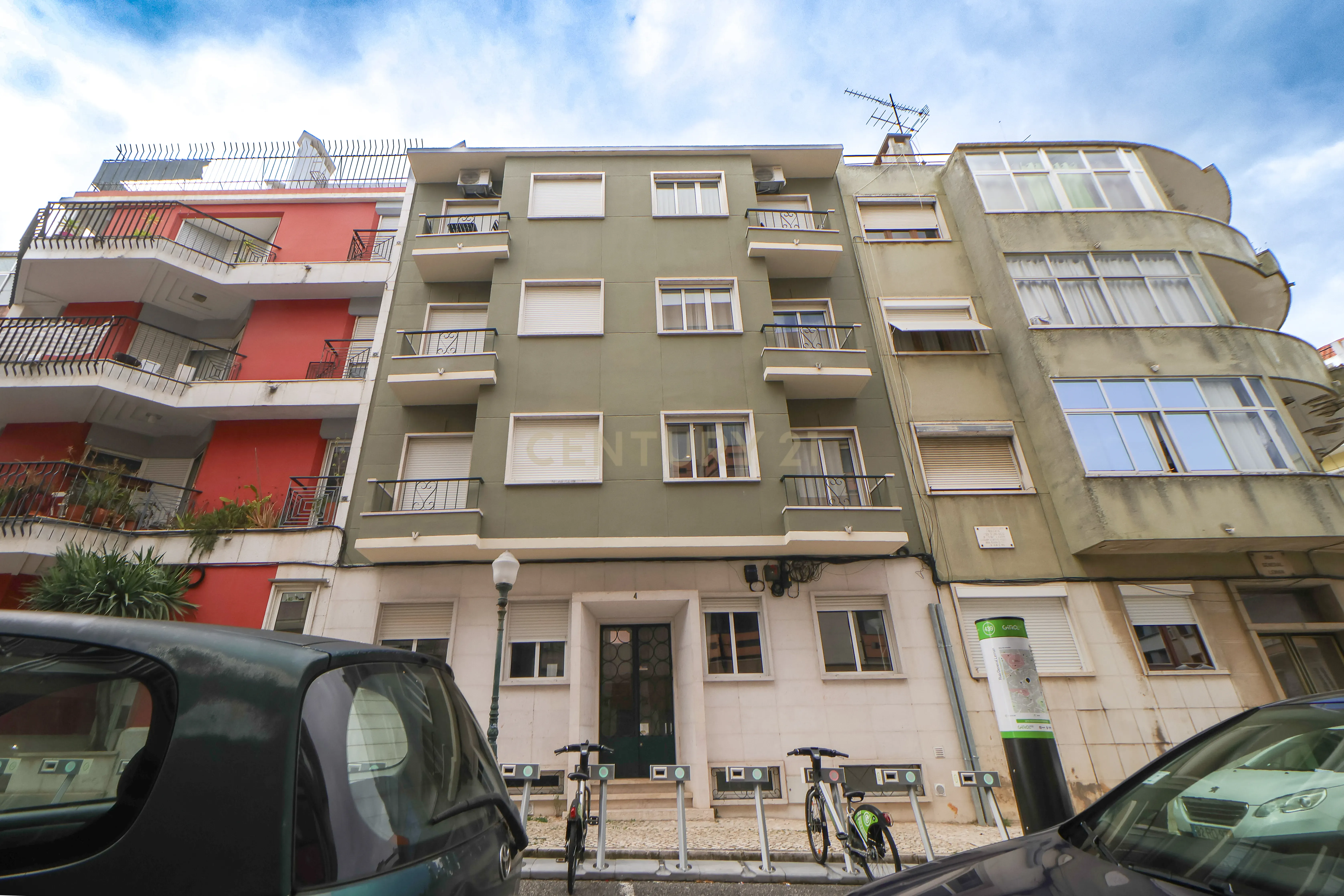 Apartamento T1 mobilado e equipado nas Avenidas Novas, Lisboa - Image 18