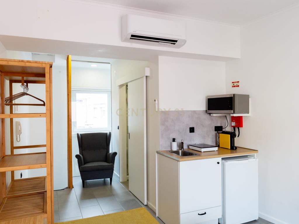 Prédio com Licença de Estabelecimento de Hospedagem - Campolide - Lisboa - Image 19