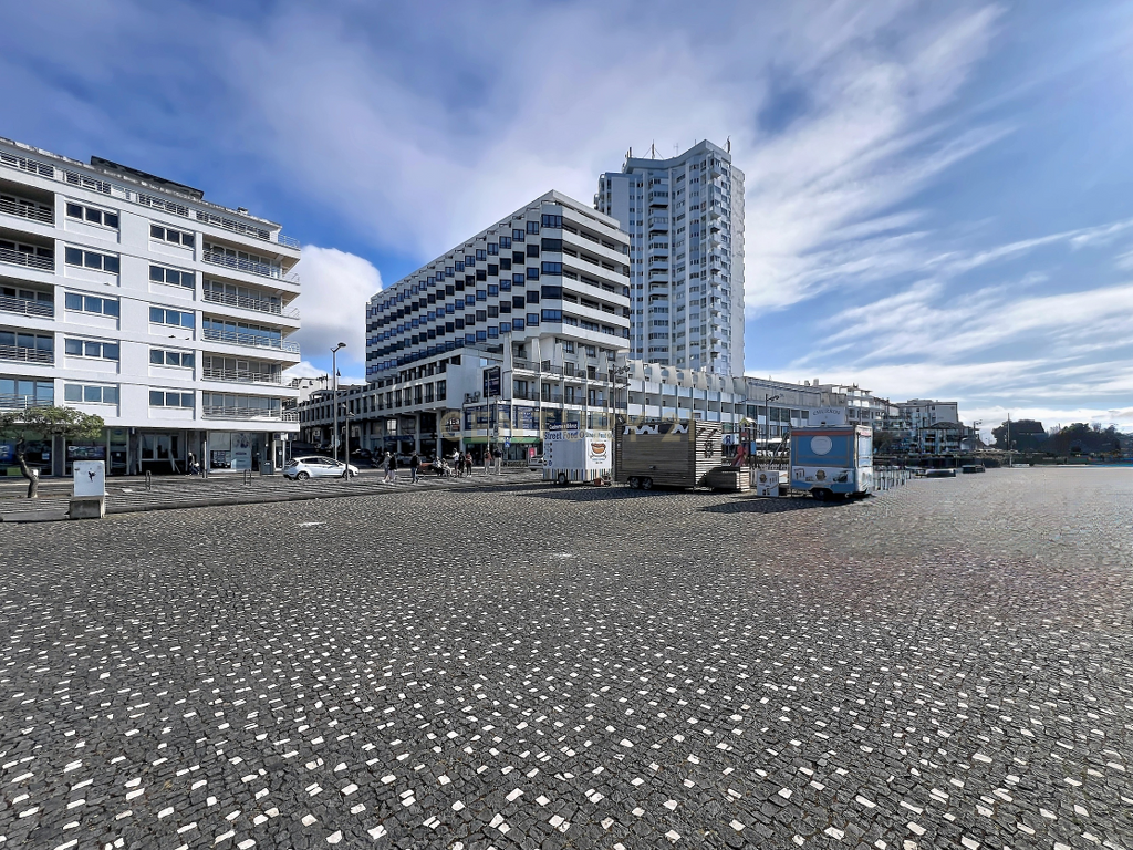 Penthouse T3 de Luxo no 20.º e Último Piso | Vista Mar Única sobre Ponta Delgada - Image 34