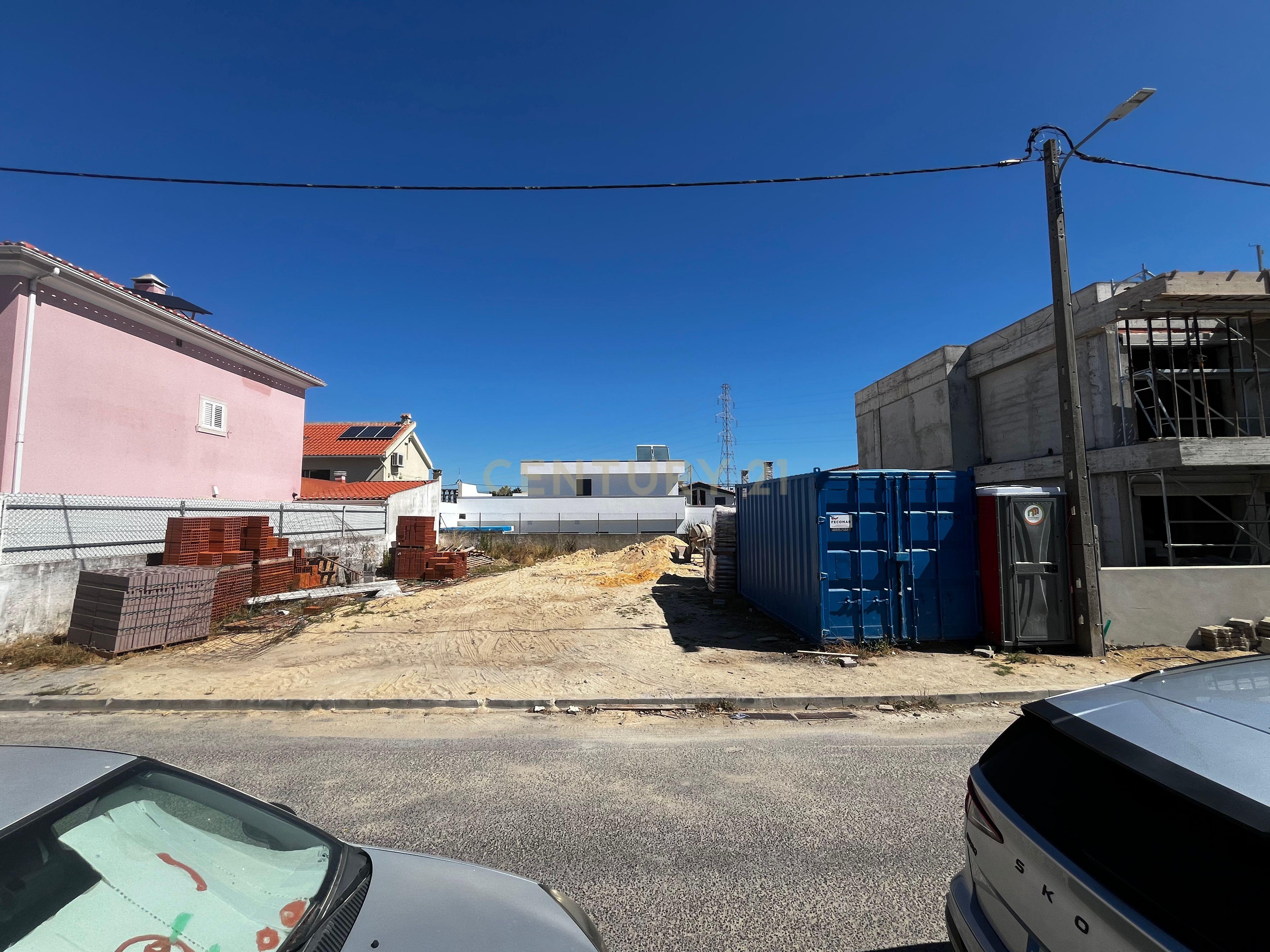 Land for sale in Seixal, Portugal — €150,000