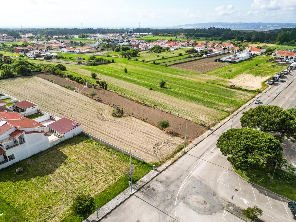 Terreno no centro do Paião, Figueira da foz - Image 1