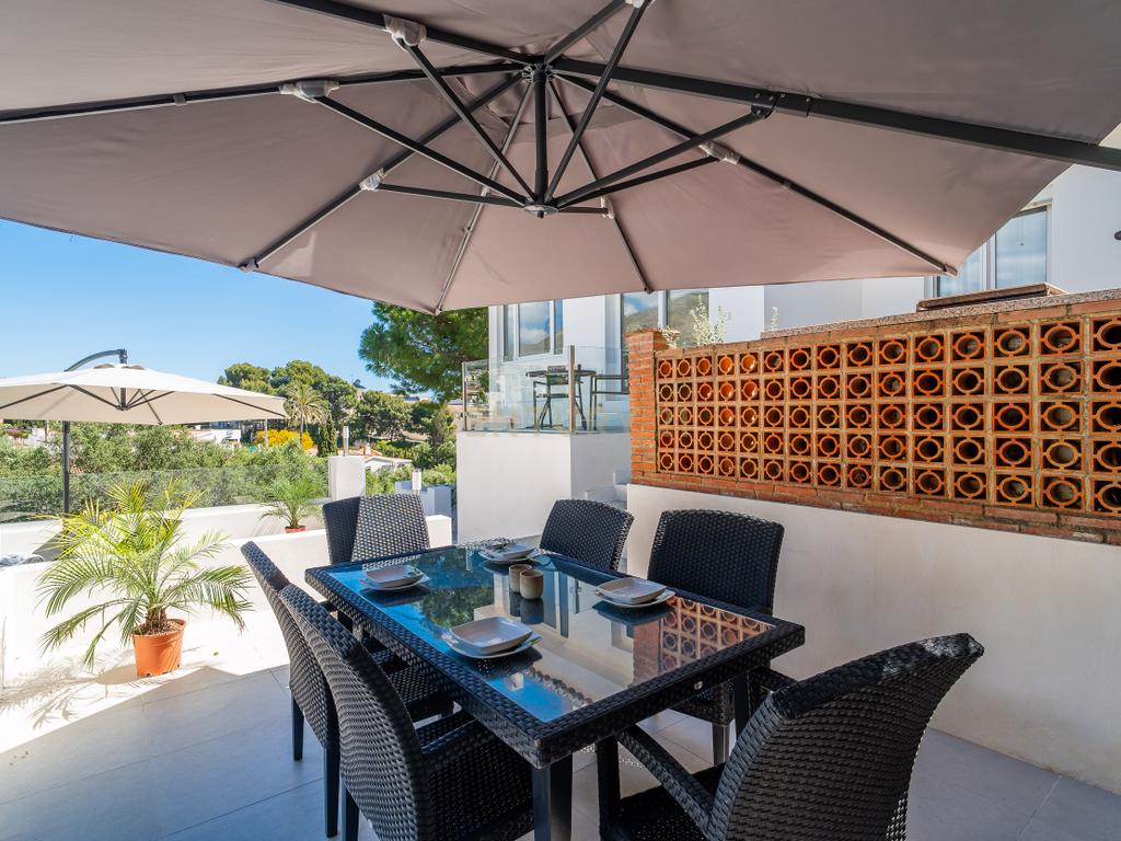 Moradia renovada com vista para o mar e perto da praia – Torreblanca, Fuengirola - Image 63