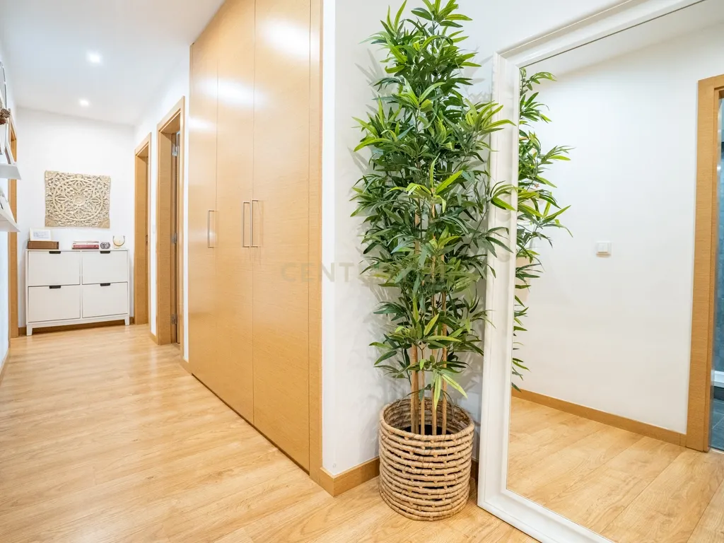 Apartamento T3 na Quinta do Património, em Sacavém. - Image 40