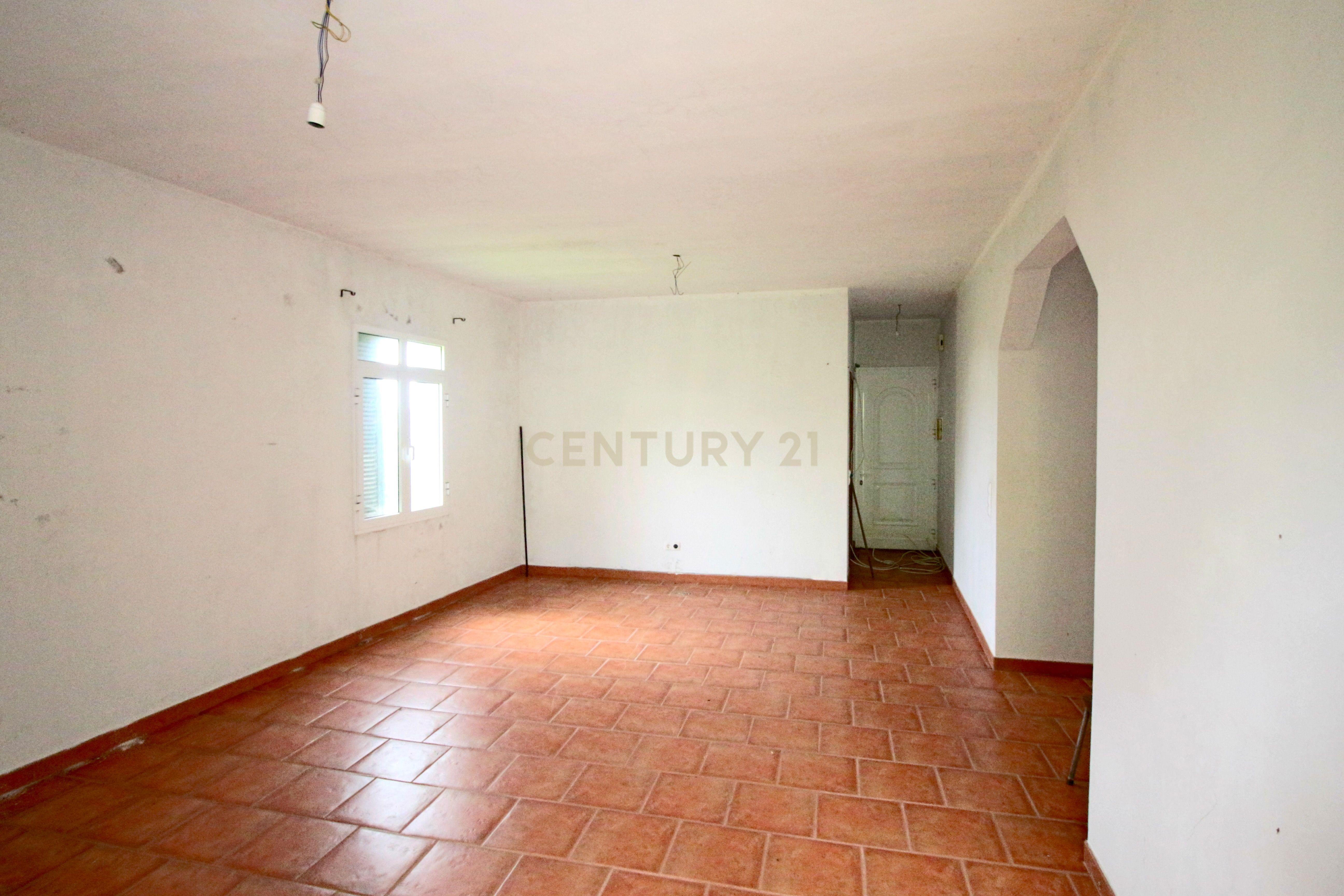Fotografia 7 de Moradia T3 em Santana com Potencial Residencial e Turístico