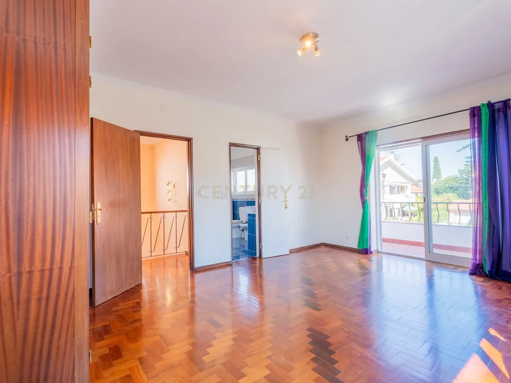 Moradia T4 com jardim no Bairro do Rosário, Cascais - Image 34