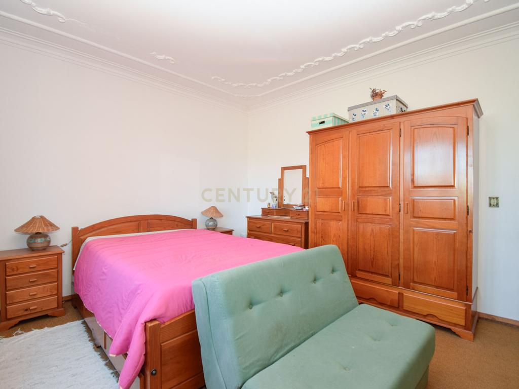 Moradia rústica T9 inserida num terreno com 7.500m2 em Pinhal Novo, Palmela - Image 26