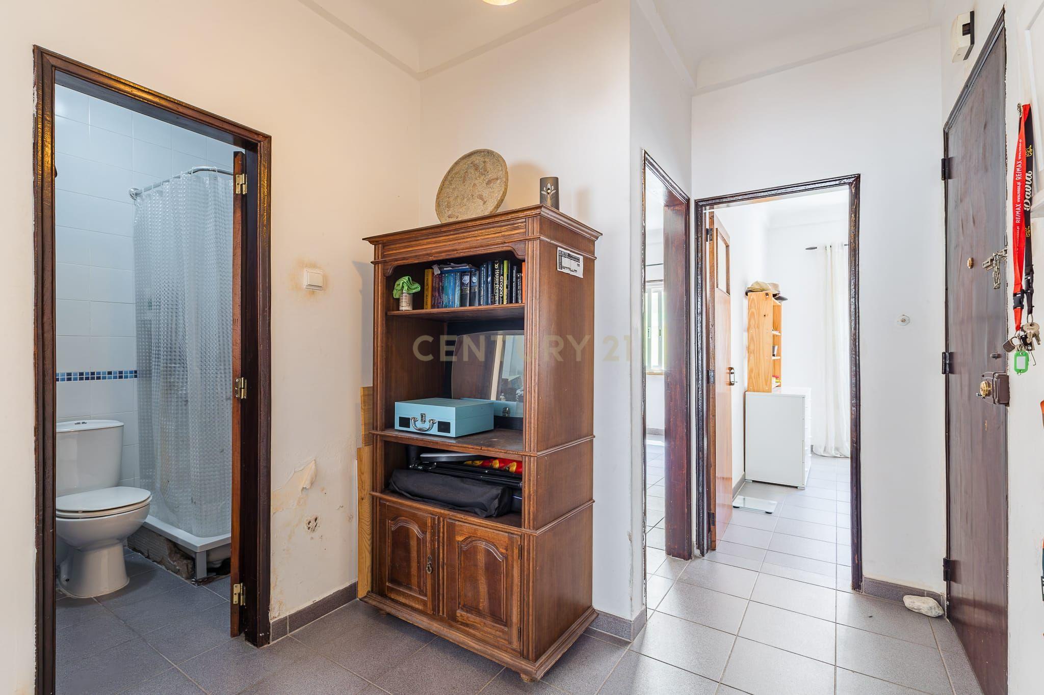 Fotografia 7 de Apartamento T2 no centro de Portimão — Oportunidade de investimento