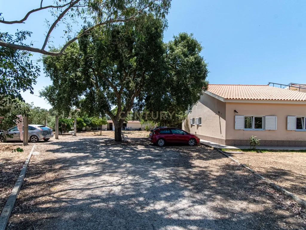 Moradia Exclusiva para Investimento em Quinta do Anjo, Palmela - Image 5