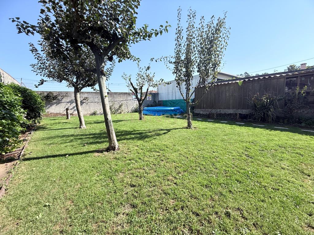 🏡 Moradia de charme junto aos Caminhos de Santiago — Localização privilegiada e elevado potencial de rentabilidade - Image 15