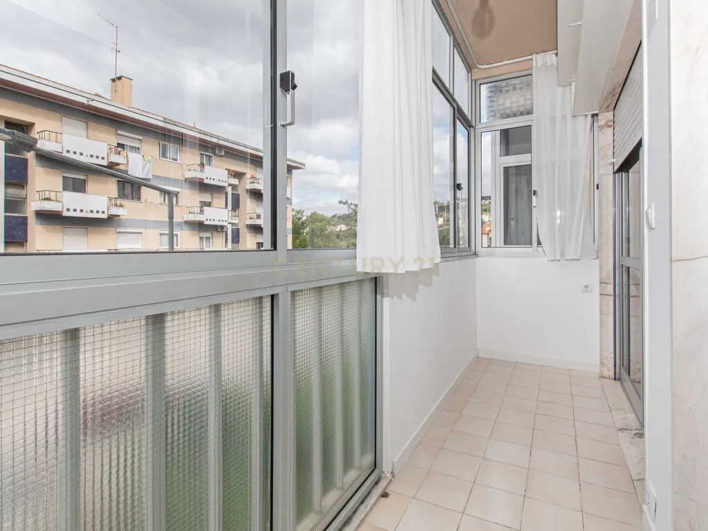 Apartamento T2 Alhandra - Image 9