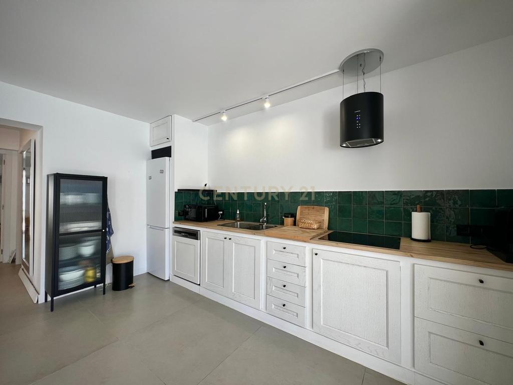  - Image 7