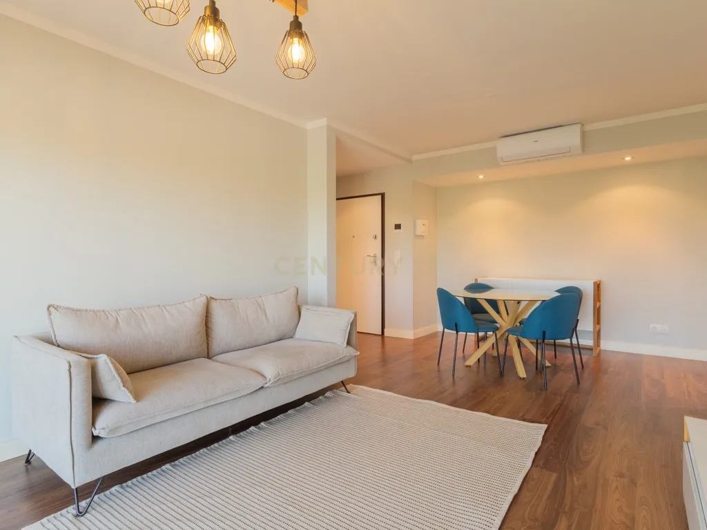 Apartamento como Novo, para arrendamento, na Caparica, Almada - Image 2