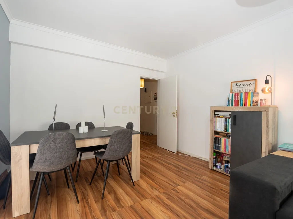 🏡 Oportunidade única: T2 espaçoso, com varanda e localização privilegiada! - Image 6