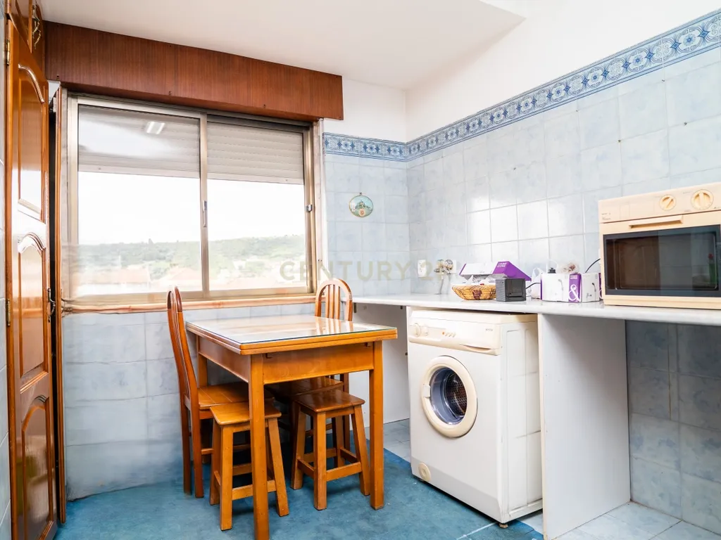 Apartamento T2 para Venda no Centro de Odivelas - Image 11