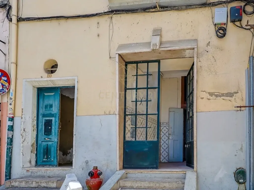Prédio com vista rio - Lisboa - Image 16