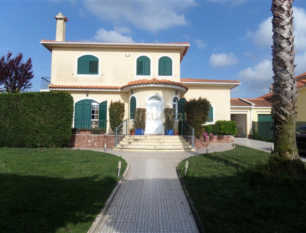 Moradia T4 em Alhos Vedros - Image 2