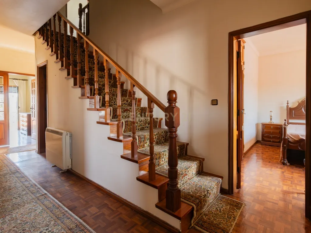 MORADIA EXCLUSIVA EM ALCOBAÇA – CONFORTO, ESPAÇO E POTENCIAL DE INVESTIMENTO! - Image 22