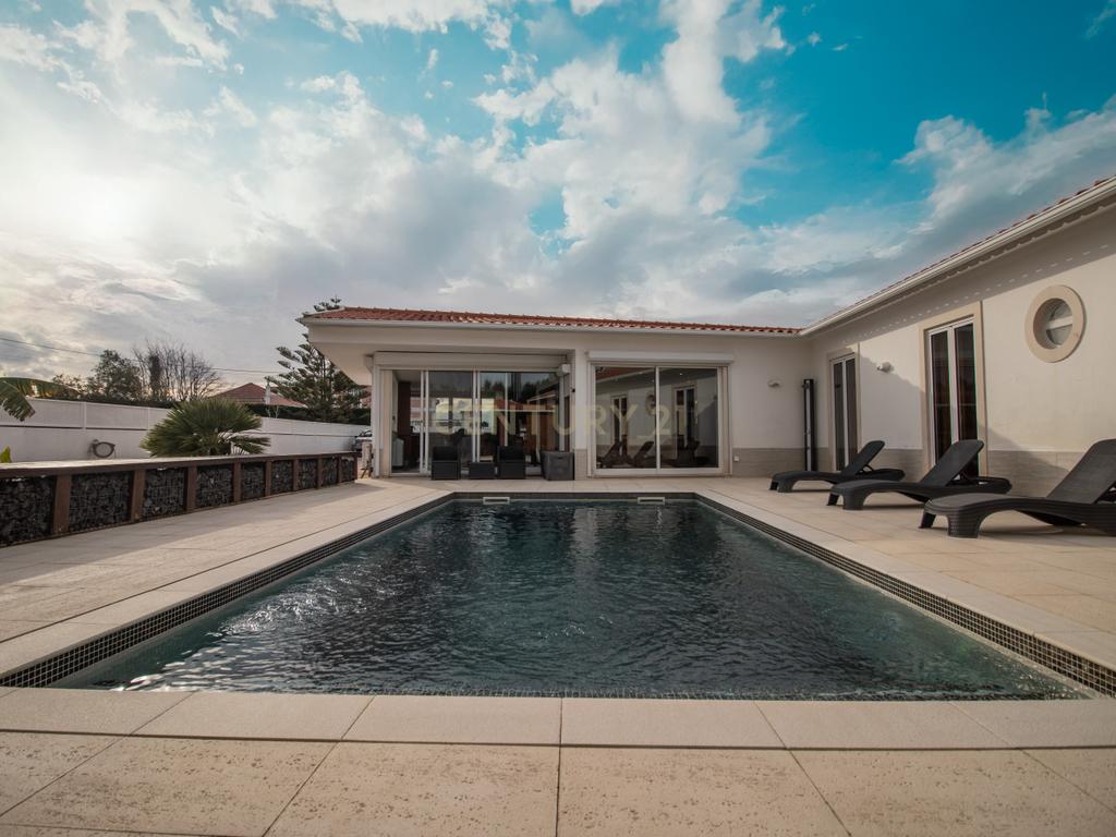 Moradia Térrea T4 com Piscina Figueira da Foz - Image 3