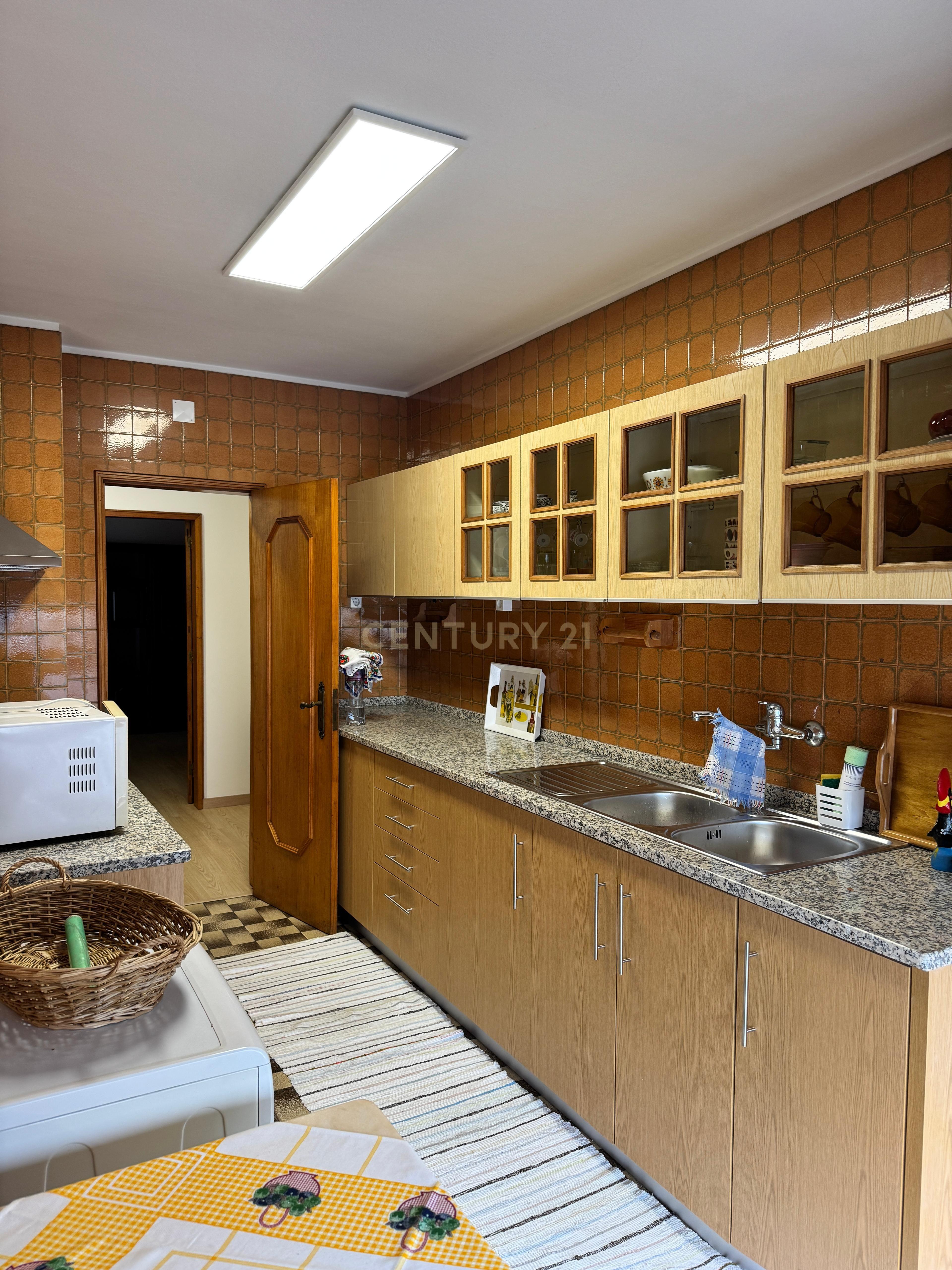 Apartamento de 4 assoalhadas no centro de Lamego (Viseu)