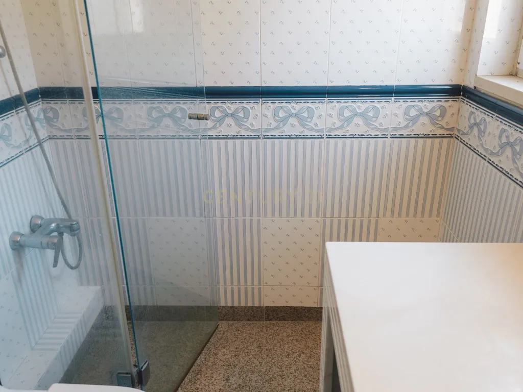 Moradia Isolada T4+2 com Piscina | Lazarim – Charneca da Caparica - Image 22
