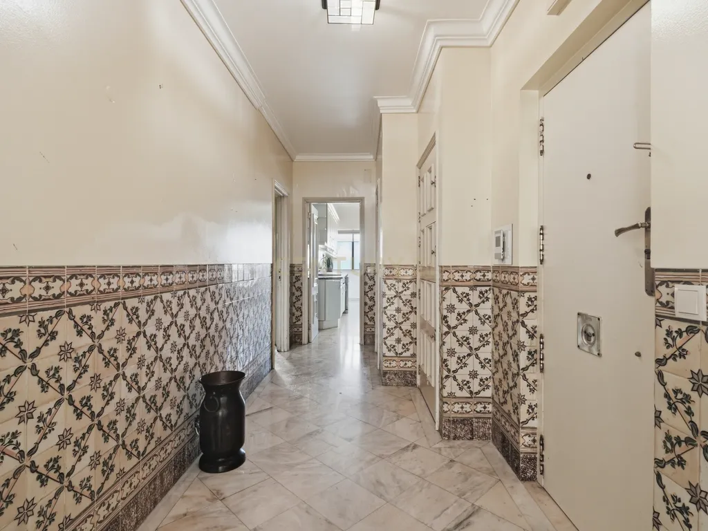 Apartamento T4 Areeiro - Viver bem no coração de Lisboa - Image 11