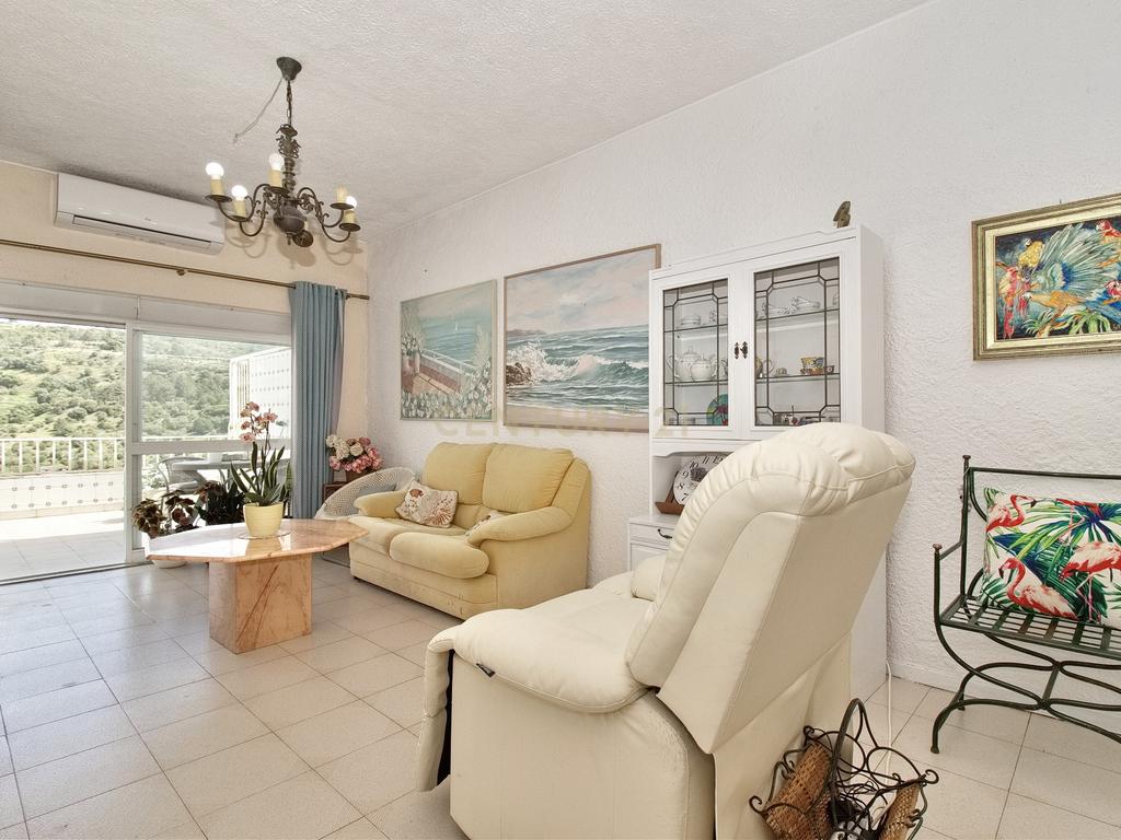 Apartamento T1+2 na Histórica Aldeia do Castelo de Sesimbra - Image 7