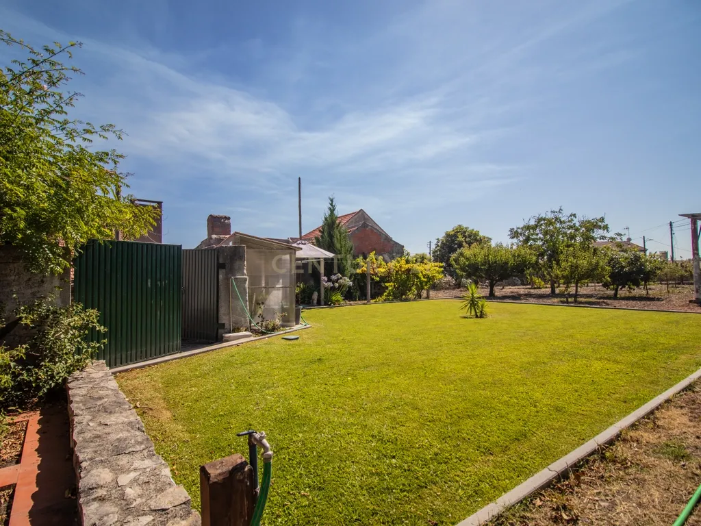 Casa antiga para recuperar com terreno e árvores de fruto, Alhadas, Figueira da Foz. - Image 34