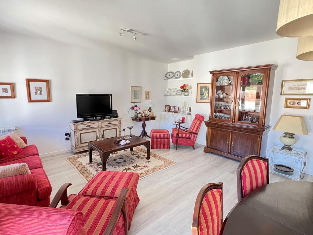 Apartamento T2 Duplex Torres Vedras centro - Image 8