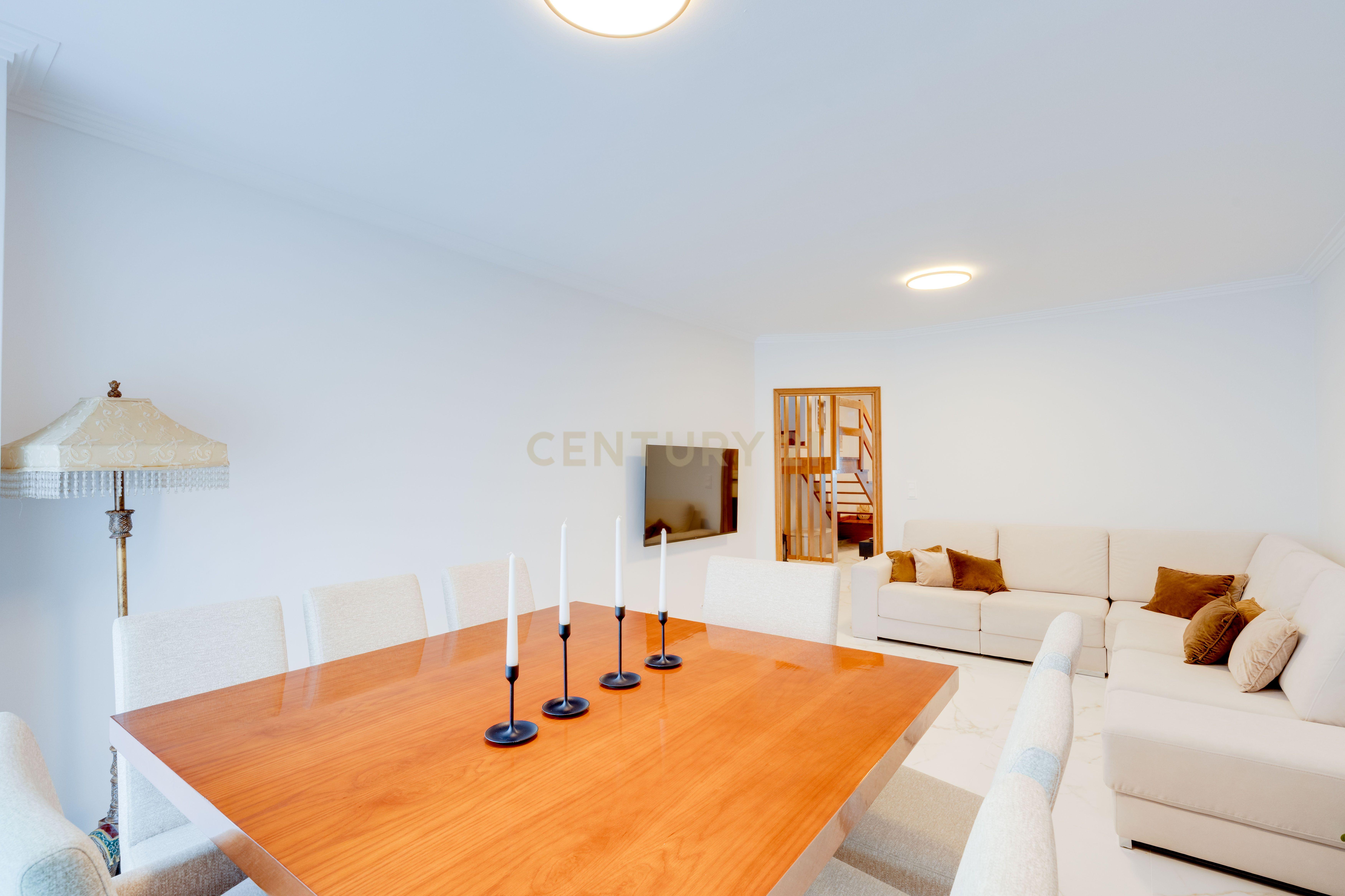 T2+2 Duplex c/ Sótão amplo (248m²) | S. Félix Marinha - Widok 4