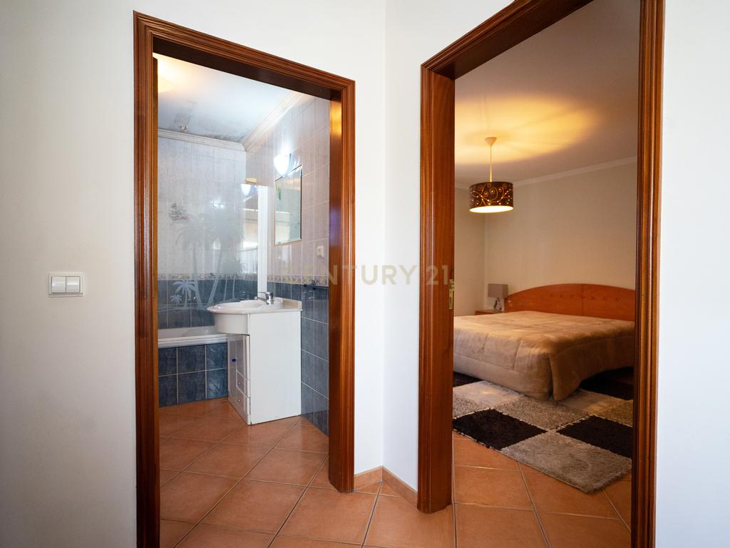 Moradia T4, com jardim e terraço, em Anadia  - Image 14