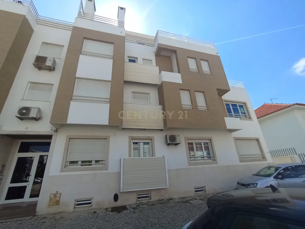 Apartamento T3 na Costa da Caparica - Image 1