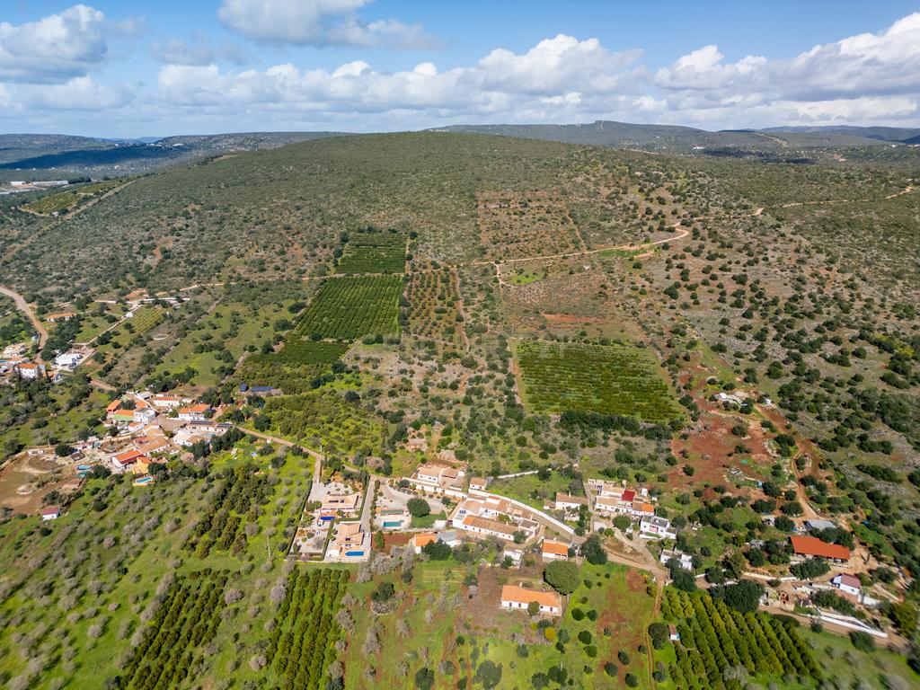 Quinta encantadora com potencial de expansão perto de Albufeira - Image 38