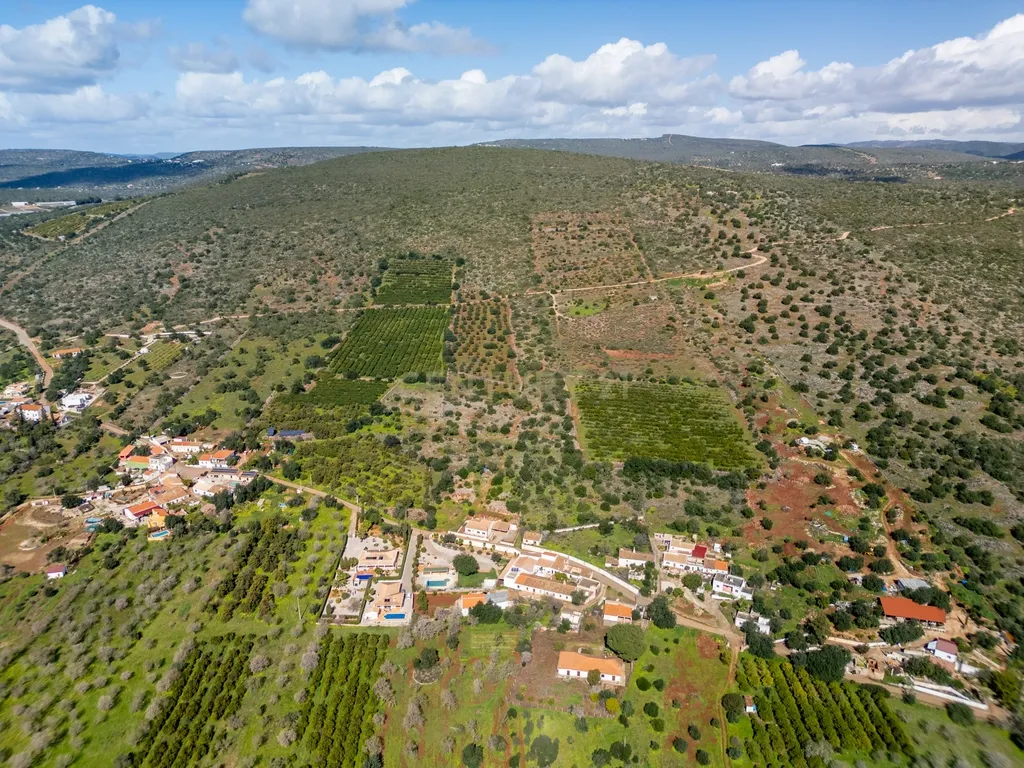 Quinta encantadora com potencial de expansão perto de Albufeira - Image 38