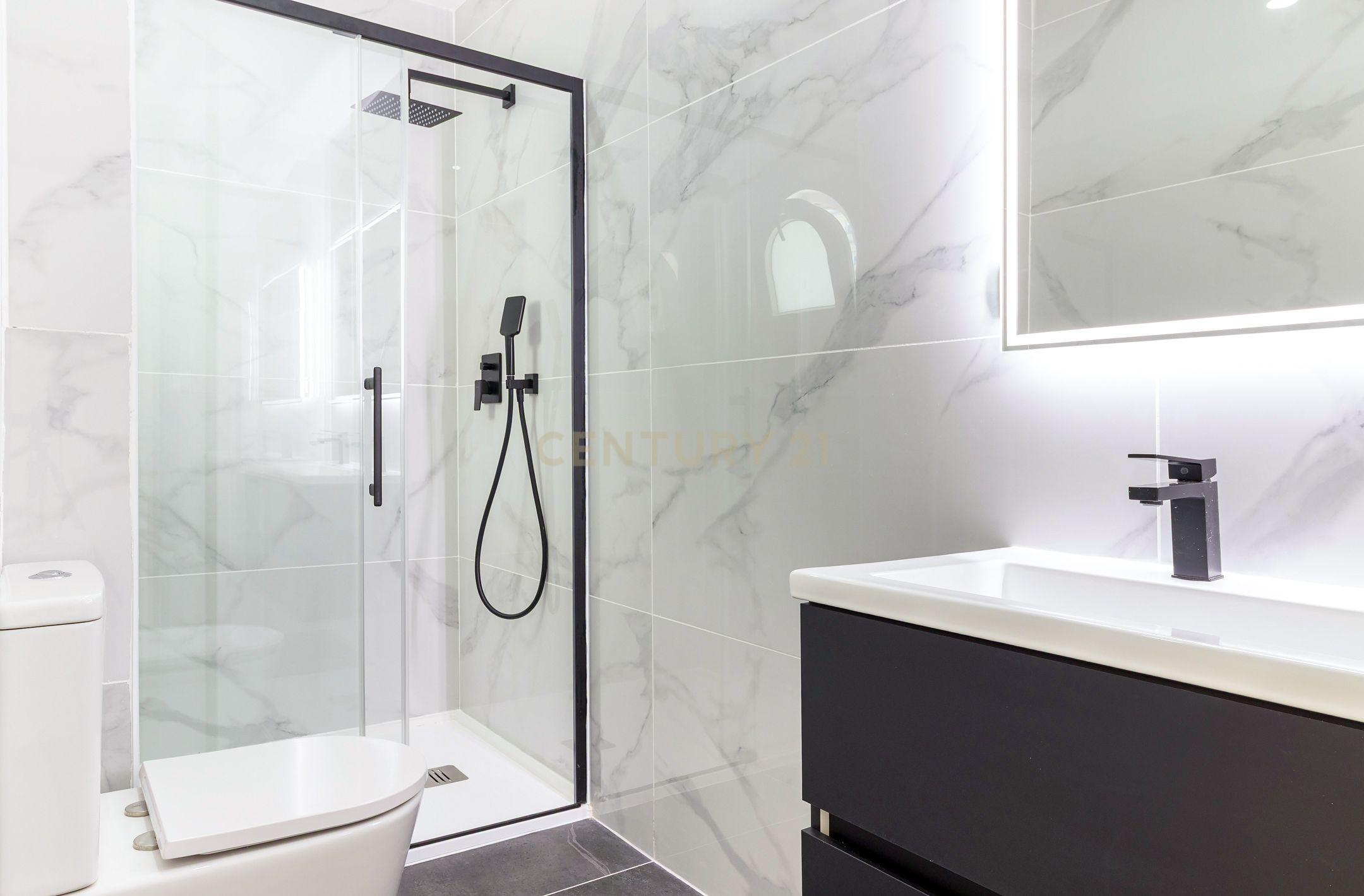 Fotografia 4 de Apartamento T4 integralmente renovado em Alvalade, Lisboa. Em Venda!