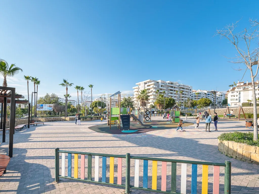 Oportunidade única de aluguer de espaços comerciais em La Campana, Nueva Andalucia! - Image 21