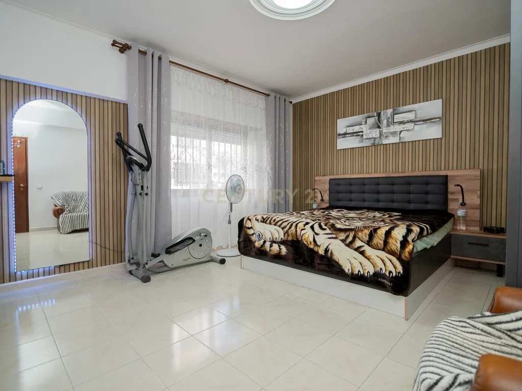 Apartamento T1 em Portimão - Oportunidade Única! - Image 1