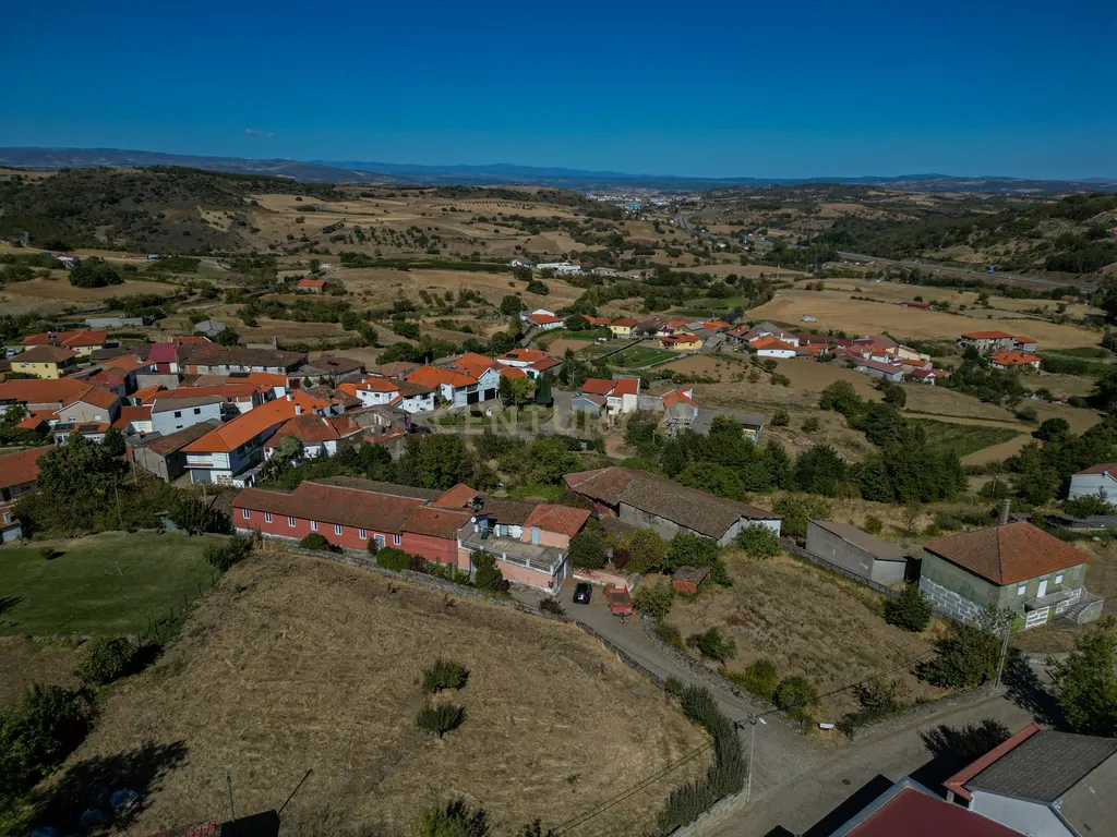 Espetacular Moradia em Rebordãos, Bragança - 8 Quartos - Image 5