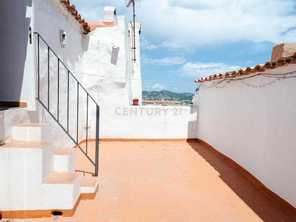 À venda: Casa histórica com grande potencial em Dalt Vila – Ibiza - Image 14