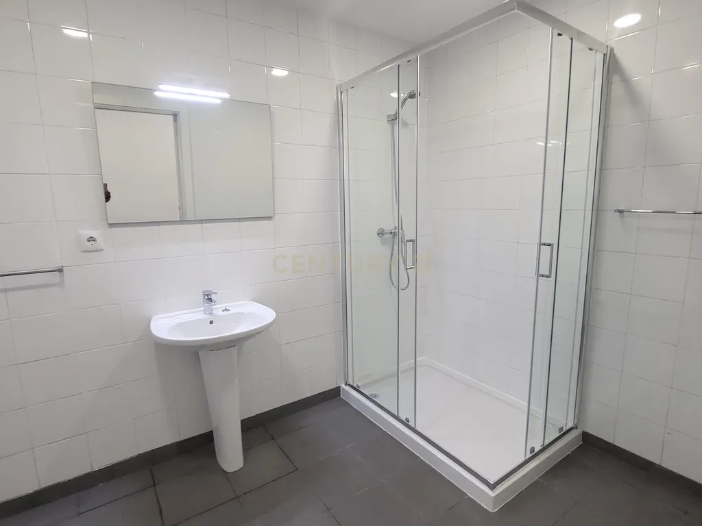 Arrendamento de apartamento T2 renovado com suite - Cova do Ouro - Coimbra - Image 20