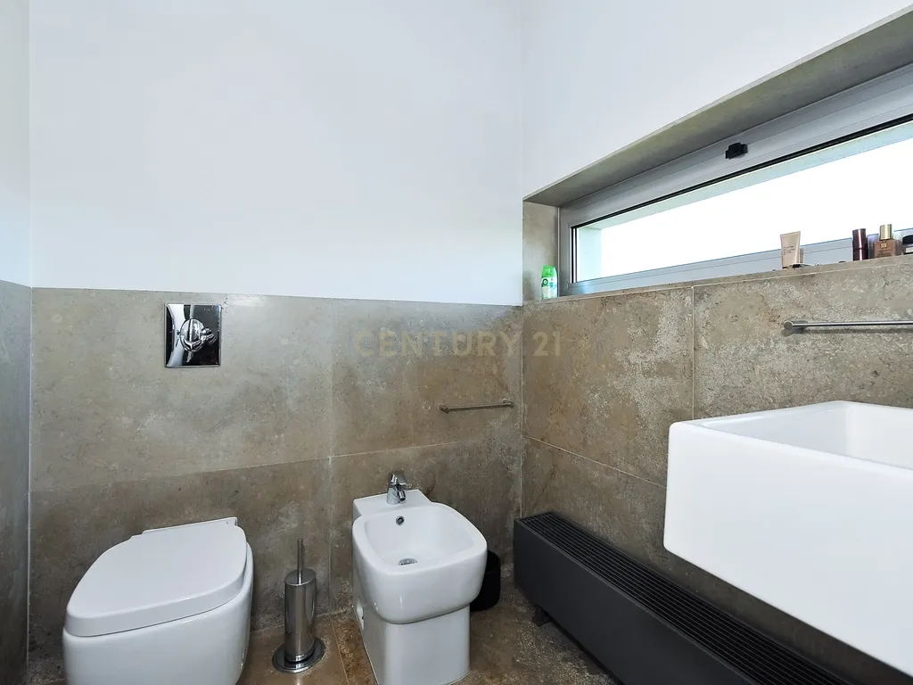Moradia térrea T6 Serra da Azóia - Sesimbra - Image 37