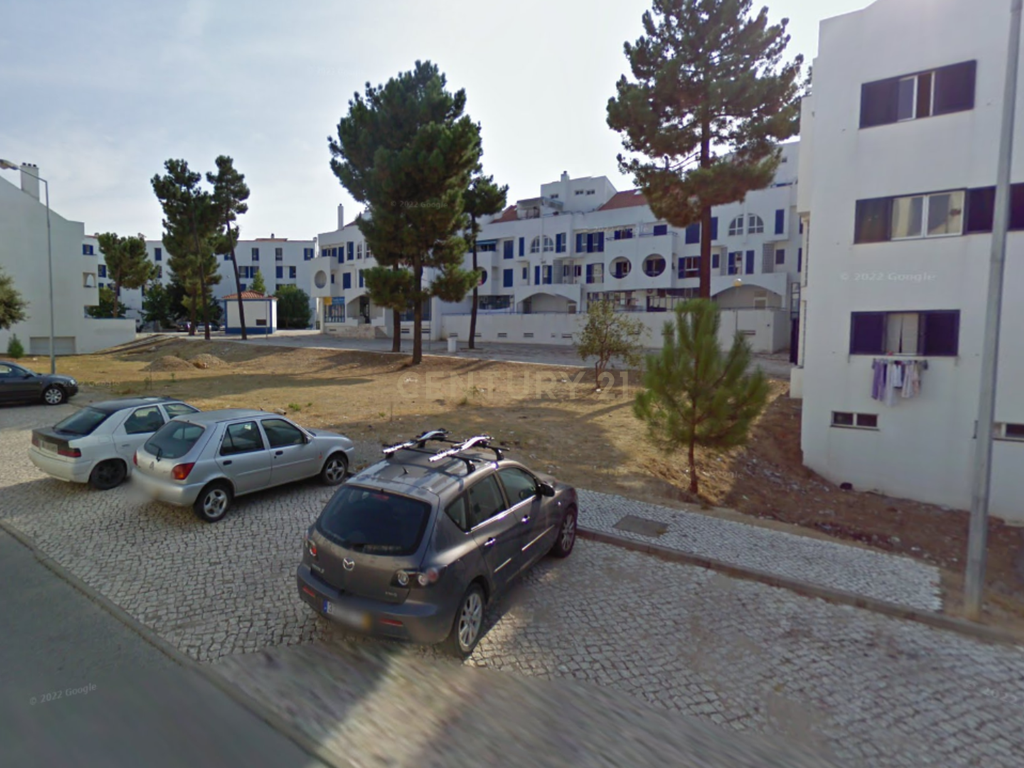 LOTE PARA CONSTRUÇÃO 6 FRAÇÕES + CAVE ESTACIONAMENTO - Image 4