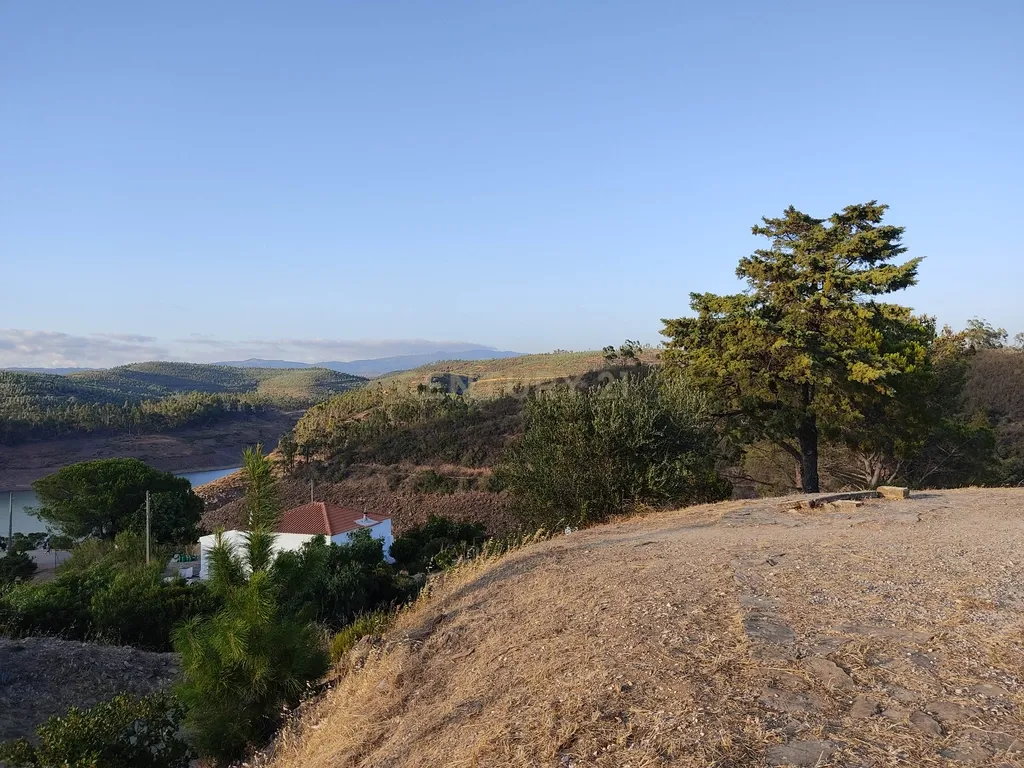 Terreno de 23 Hectares, junto à Barragem da Bravura. - Image 6