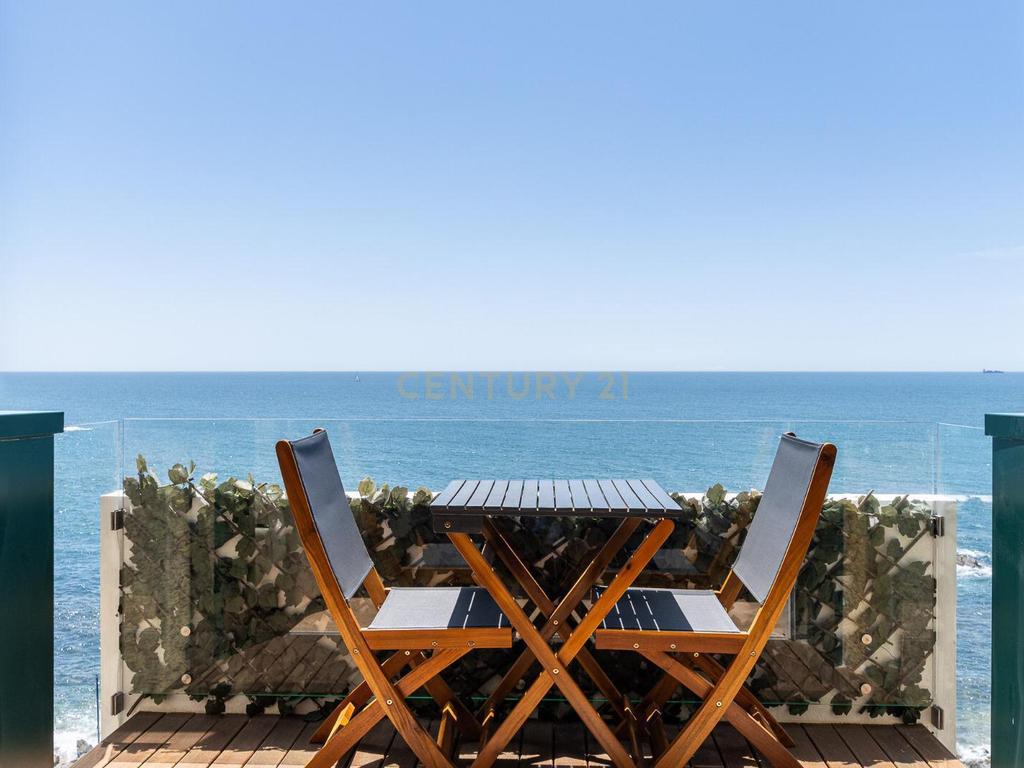 Apartamento T2 à venda na Avenida Brasil com vista Mar - Image 15