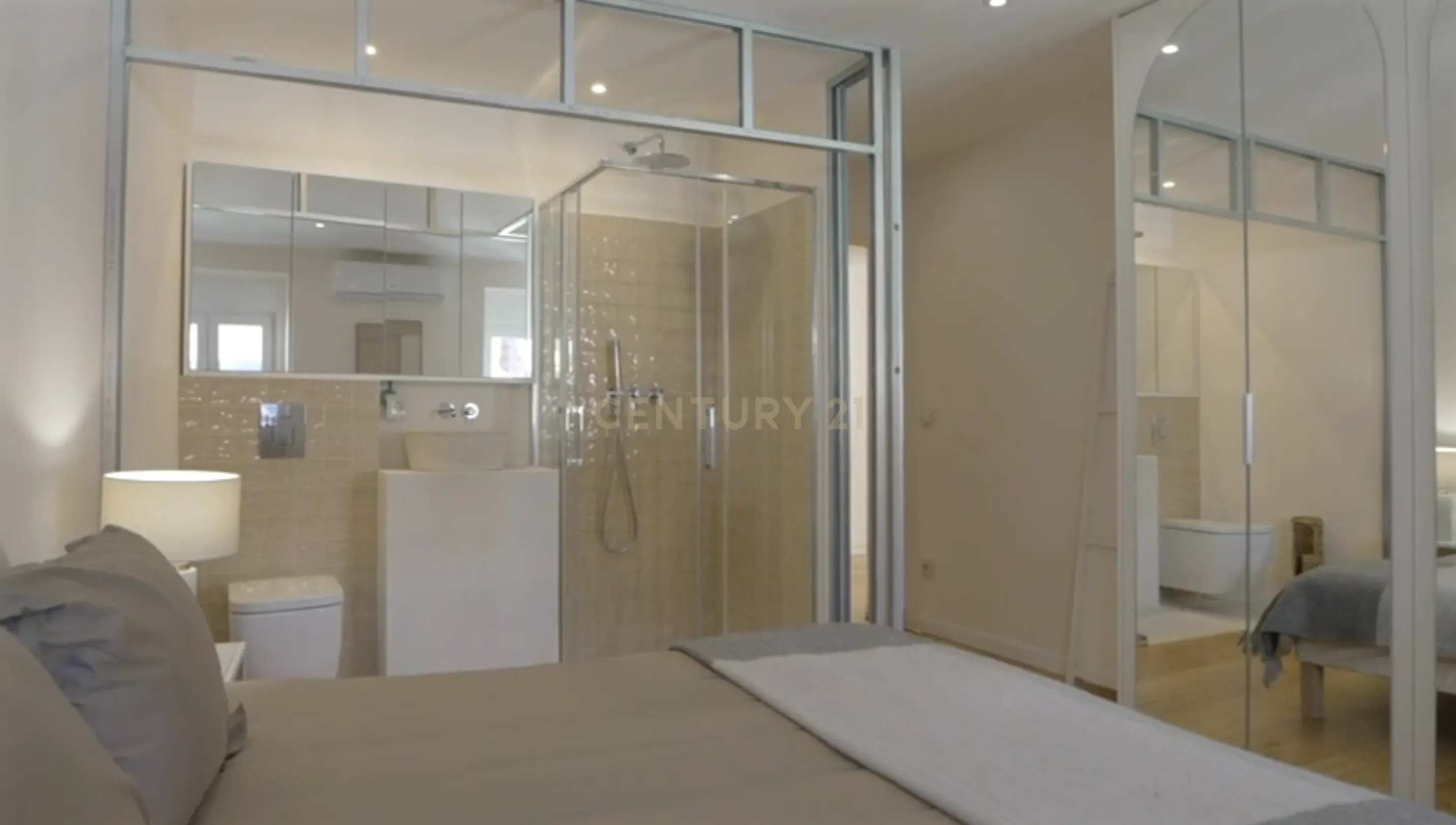 Apartamento T3 Duplex de luxo na Estrela, Lapa em Lisboa - Image 16